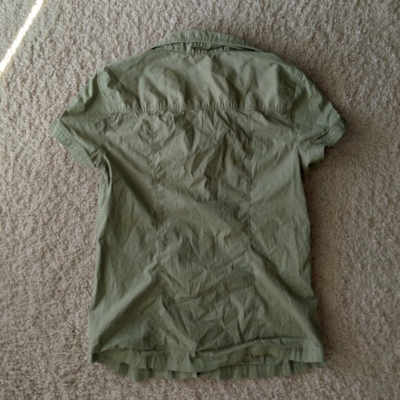 Vintage Y2K Sonoma Olive Green Fitted Button Up Top with Button Detail - Picture 2 of 4